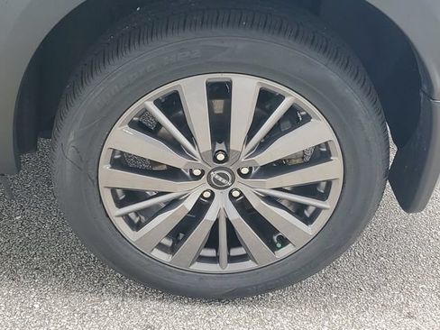 Certified 2024 Nissan Pathfinder SL w/ SL Premium Package FWD image 31