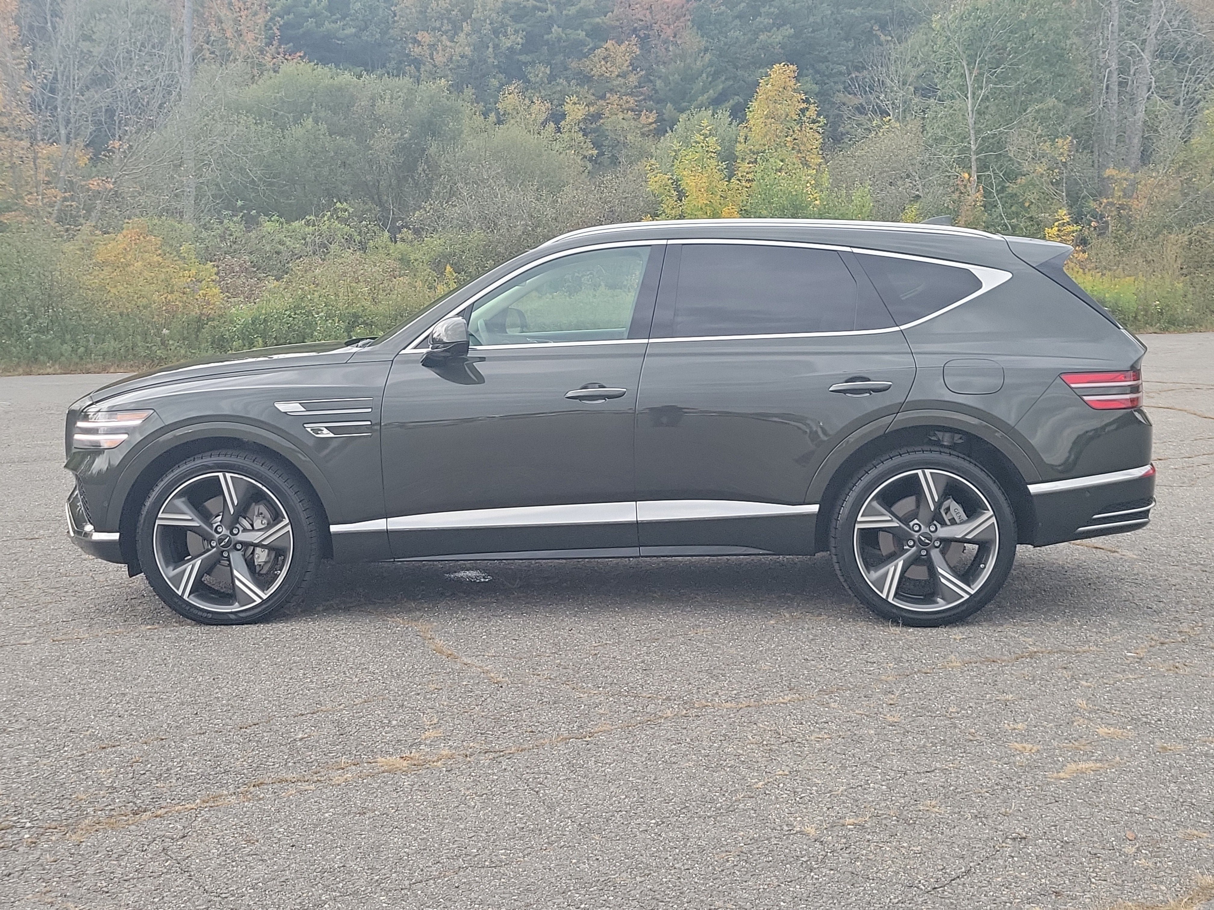 Used 2025 Genesis GV80 2.5T Prestige AWD/4WD image 2