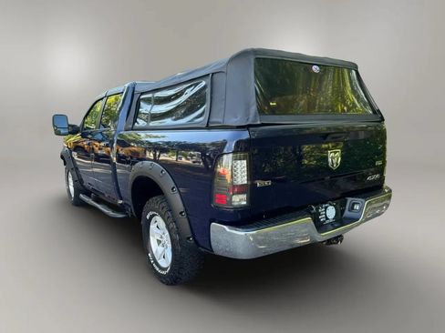 Used 2017 RAM 1500 Classic SLT AWD/4WD image 9