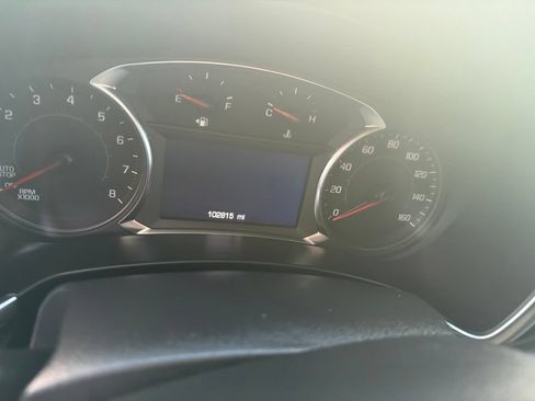 Used 2023 Chevrolet Equinox LT AWD/4WD image 12