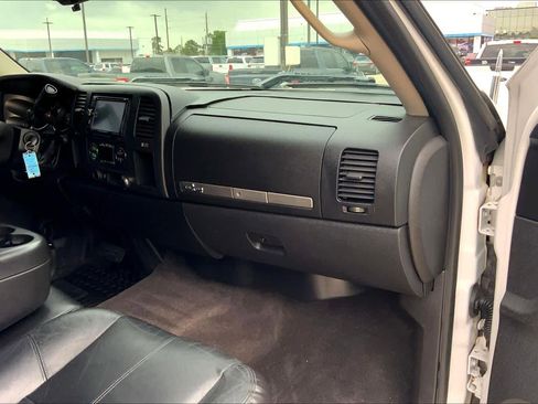 Used 2012 Chevrolet Silverado 1500 LT image 17