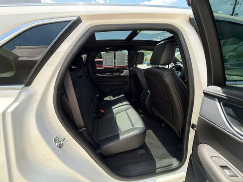 Used 2025 Cadillac XT5 Premium Luxury AWD/4WD image 43