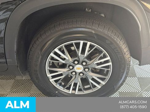 Used 2024 Chevrolet Traverse LT image 23