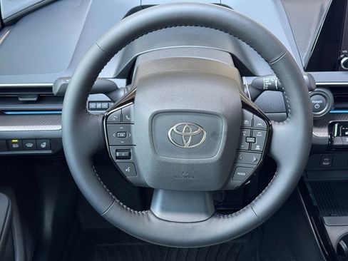 New 2025 Toyota Prius XLE image 17