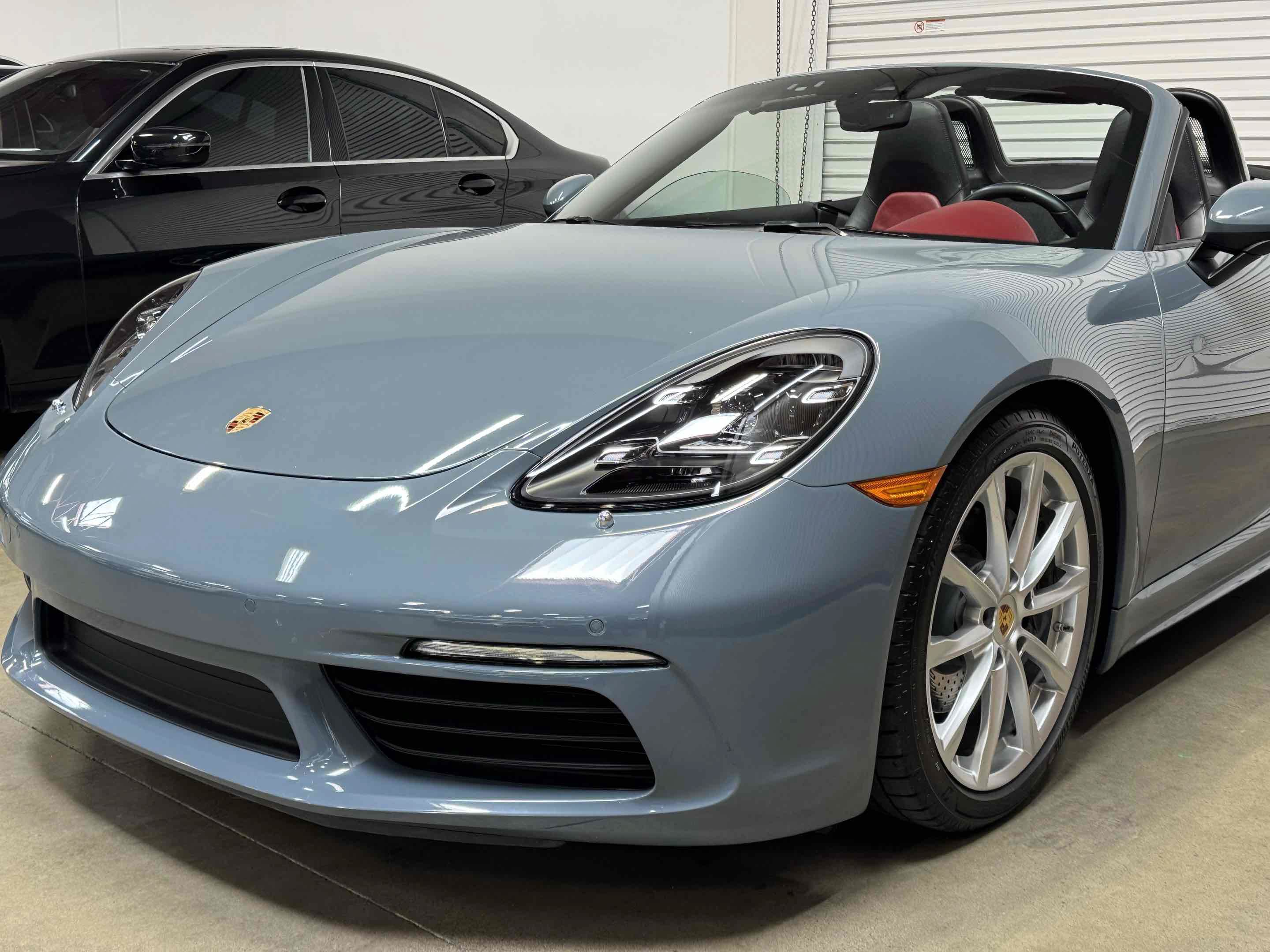 Used 2017 Porsche 718 Boxster RWD image 91