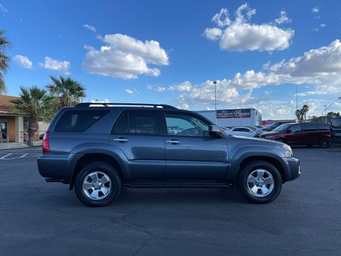Used 2008 Toyota 4Runner SR5 image 6