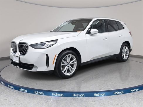 Used 2025 BMW X3 xDrive30i w/ Premium Package image 1