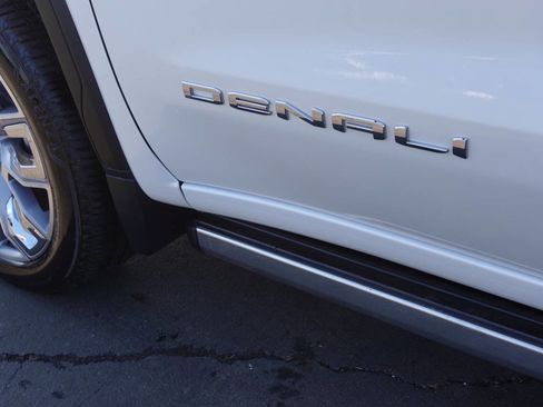 Used 2023 GMC Sierra 1500 Denali image 14