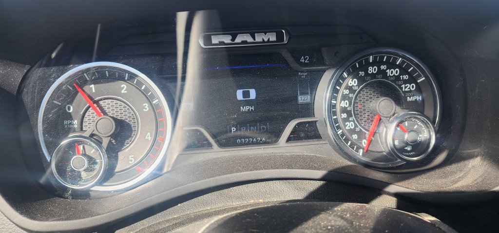 Used 2024 RAM 2500 Laramie w/ Cold Weather Group AWD/4WD image 5