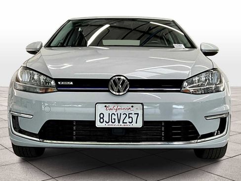 Used 2019 Volkswagen e-Golf SE w/ Driver Assistance Package image 3