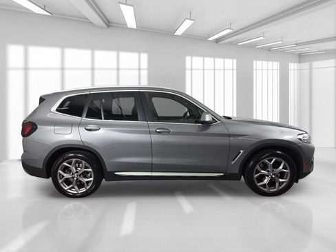 Used 2024 BMW X3 sDrive30i w/ Convenience Package RWD image 9