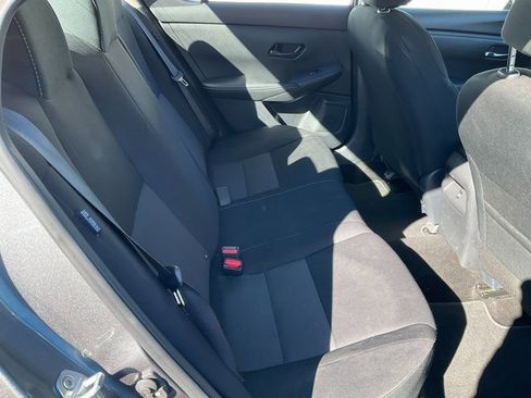 Used 2024 Nissan Sentra SV image 8