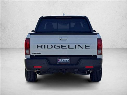 Used 2025 Honda Ridgeline Black Edition image 7