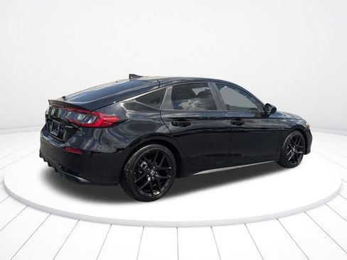 Used 2025 Honda Civic Sport image 3