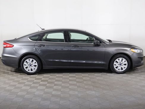 Used 2019 Ford Fusion S image 17