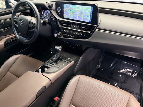 Used 2022 Lexus ES 300h w/ Premium Package FWD image 13