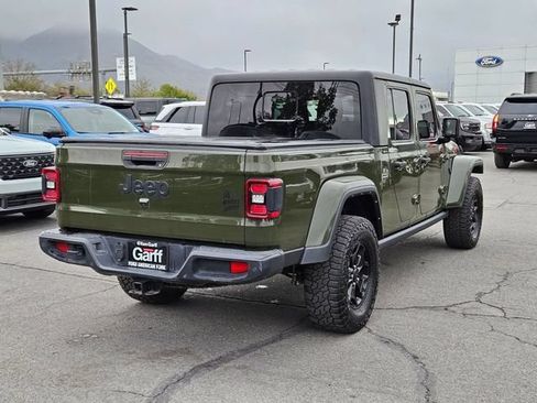 Used 2021 Jeep Gladiator Sport AWD/4WD image 3