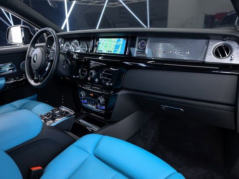 Used 2023 Rolls-Royce Phantom Sedan RWD image 56