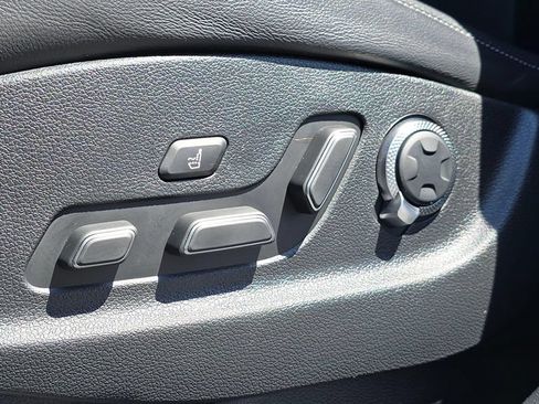 Used 2022 Genesis GV70 3.5T Sport AWD/4WD image 23