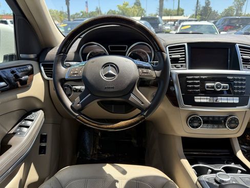 Used 2013 Mercedes-Benz GL 450 4MATIC image 14