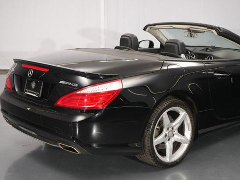 Used 2014 Mercedes-Benz SL 550 image 19