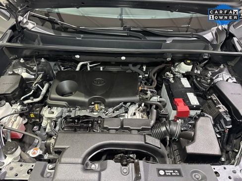 Used 2021 Toyota RAV4 XLE image 6