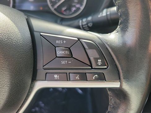 Certified 2022 Nissan Sentra SV FWD image 20
