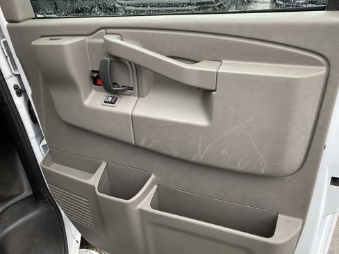 Used 2024 GMC Savana 2500 w/ Driver Convenience Package image 23