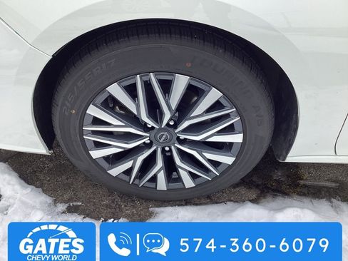 Used 2025 Nissan Altima 2.5 SV image 28