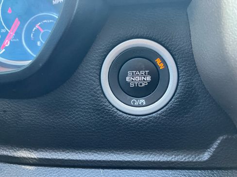 Used 2019 RAM 1500 Laramie AWD/4WD image 25