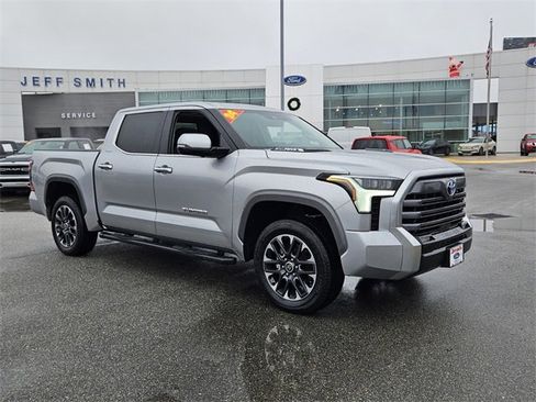 Used 2024 Toyota Tundra Limited image 1