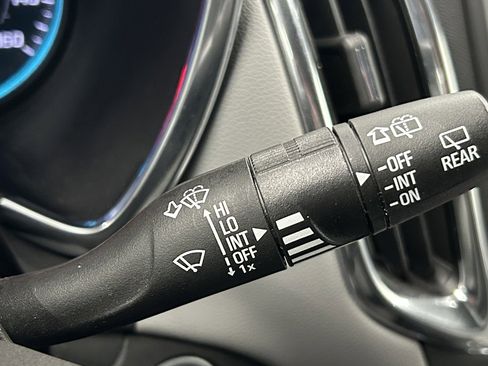 Used 2024 Chevrolet Equinox LS w/ LS Convenience Package image 25