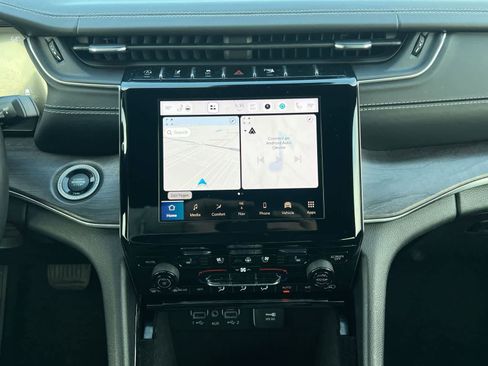 Used 2022 Jeep Grand Cherokee Overland image 27