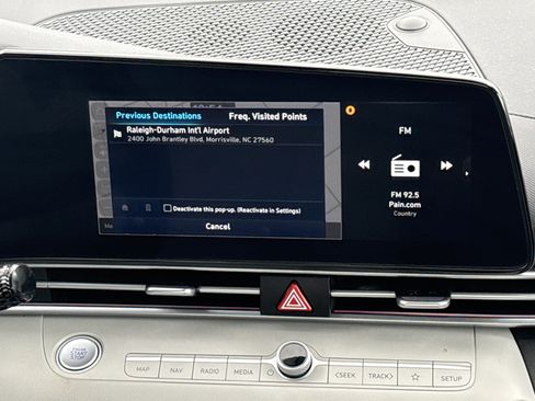 Used 2025 Hyundai Elantra Limited FWD image 23
