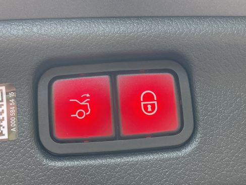 New 2026 Mercedes-Benz C 36 AMG S image 12