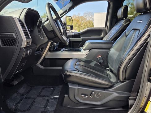 Used 2020 Ford F250 Platinum w/ FX4 Off-Road Package image 11