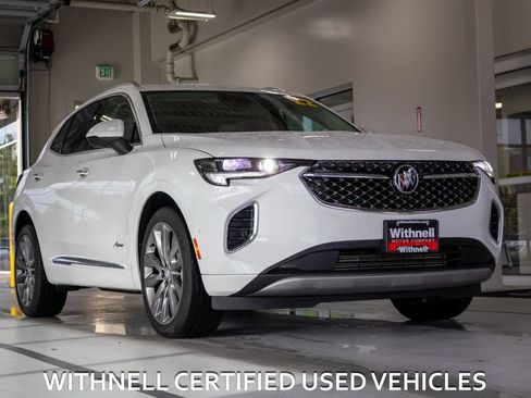 Used 2022 Buick Envision Avenir w/ Technology Package II FWD image 2