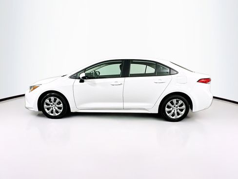 Used 2025 Toyota Corolla LE image 4