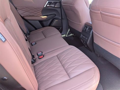 New 2025 Mitsubishi Outlander SEL image 9