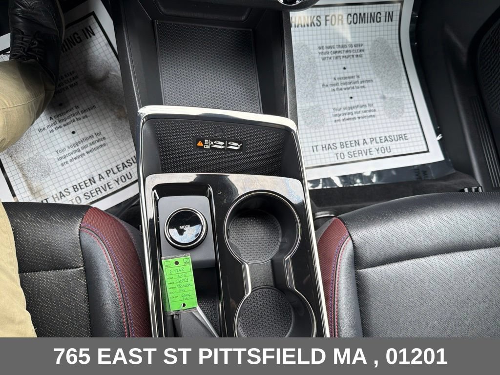 Used 2025 Chevrolet Equinox RS w/ Safety and Technology Package AWD/4WD image 24