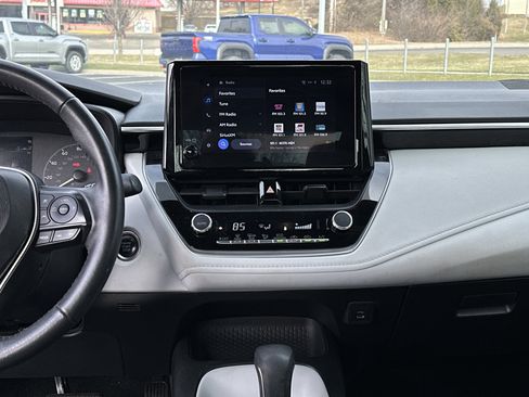 Used 2024 Toyota Corolla SE image 28