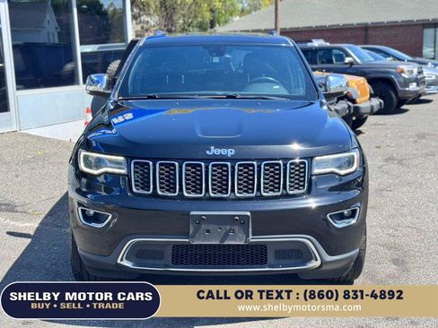 Used 2017 Jeep Grand Cherokee Limited w/ Luxury Group II AWD/4WD image 2