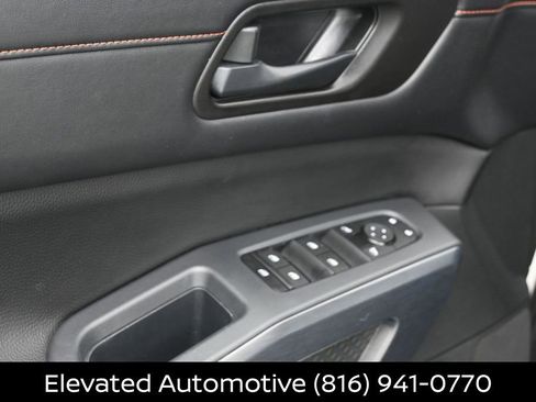 Certified 2024 Nissan Pathfinder Rock Creek AWD/4WD image 15
