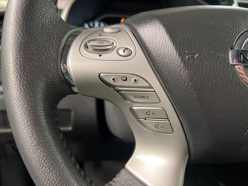 Used 2017 Nissan Murano SL w/ SL Technology Package image 16