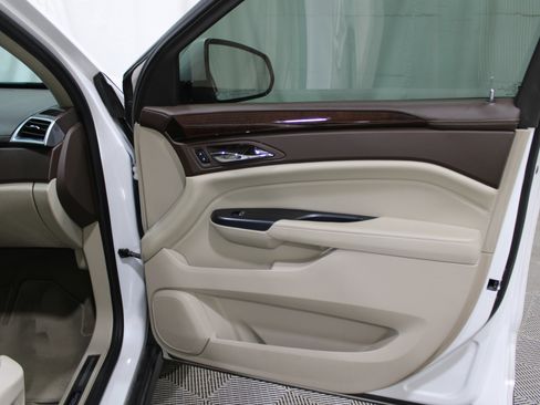 Used 2015 Cadillac SRX Performance w/ Driver Awareness Package image 29