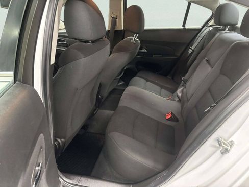 Used 2016 Chevrolet Cruze LT FWD image 16