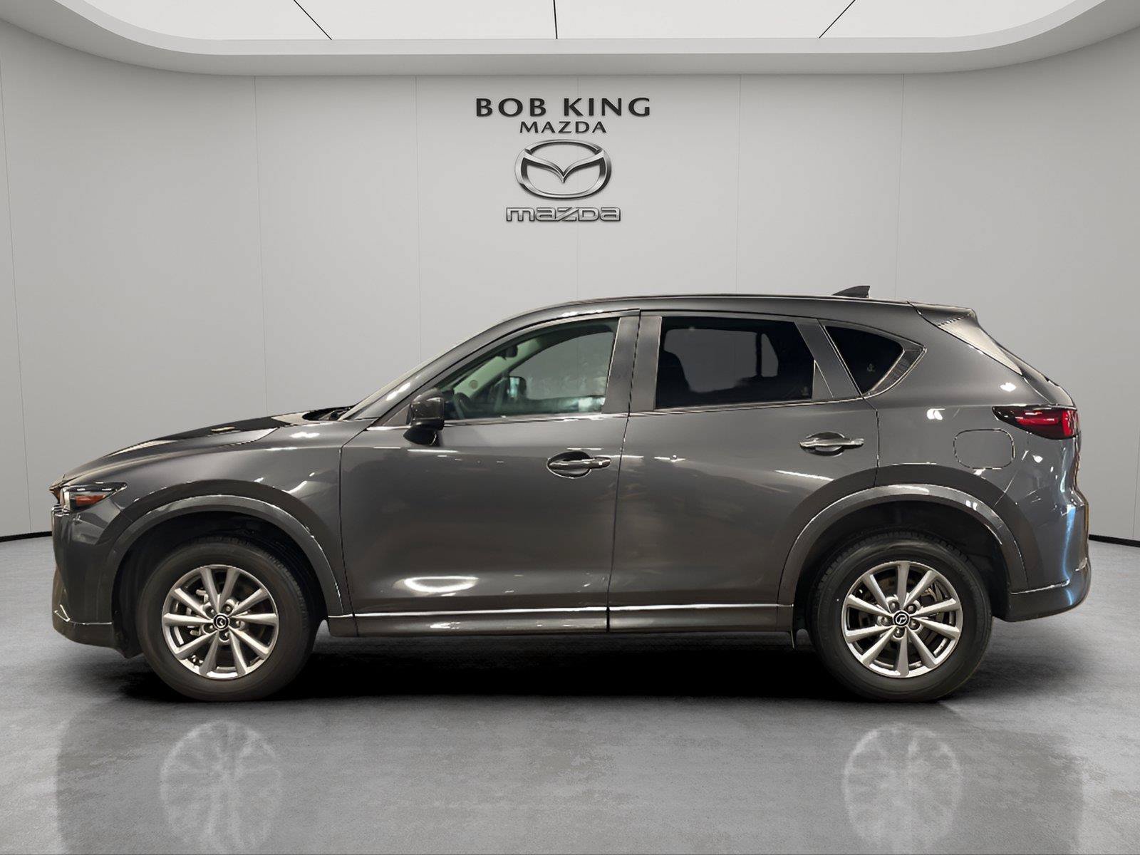 Used 2025 MAZDA CX-5 AWD 2.5 S w/ Select Package image 2
