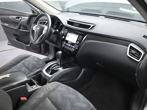 Used 2015 Nissan Rogue SV w/ SV Premium Package FWD image 27