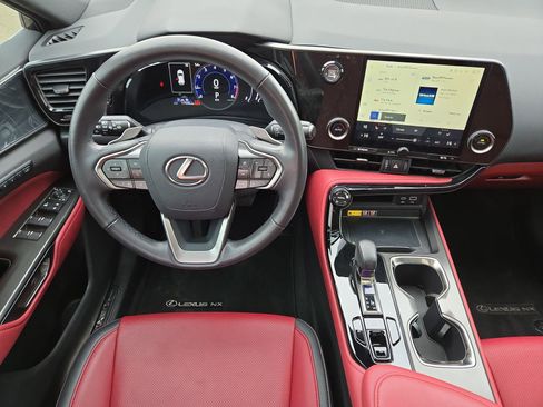 Used 2025 Lexus NX 250 FWD w/ Towing Package (2000 Lbs) image 14