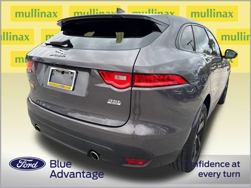 Used 2017 Jaguar F-PACE Premium image 4